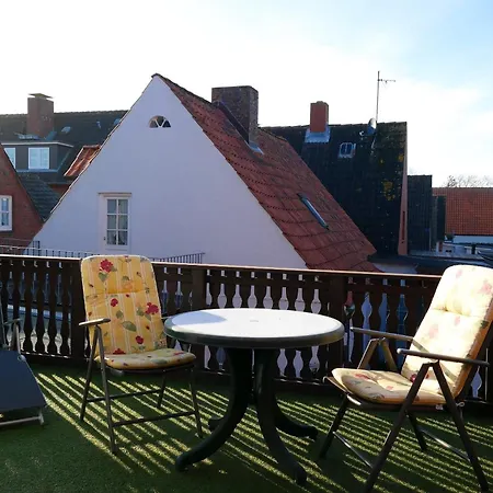 Апартаменты Haus Hansen - Wyk Whg 01