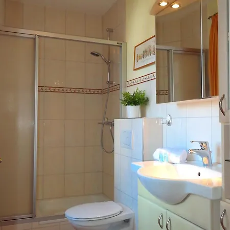 Апартаменты Haus Hansen - Wyk Whg 01 Вик-ауф-Фёр